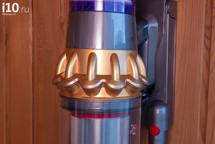 dyson_v11_absolut_pro_00010-1410807